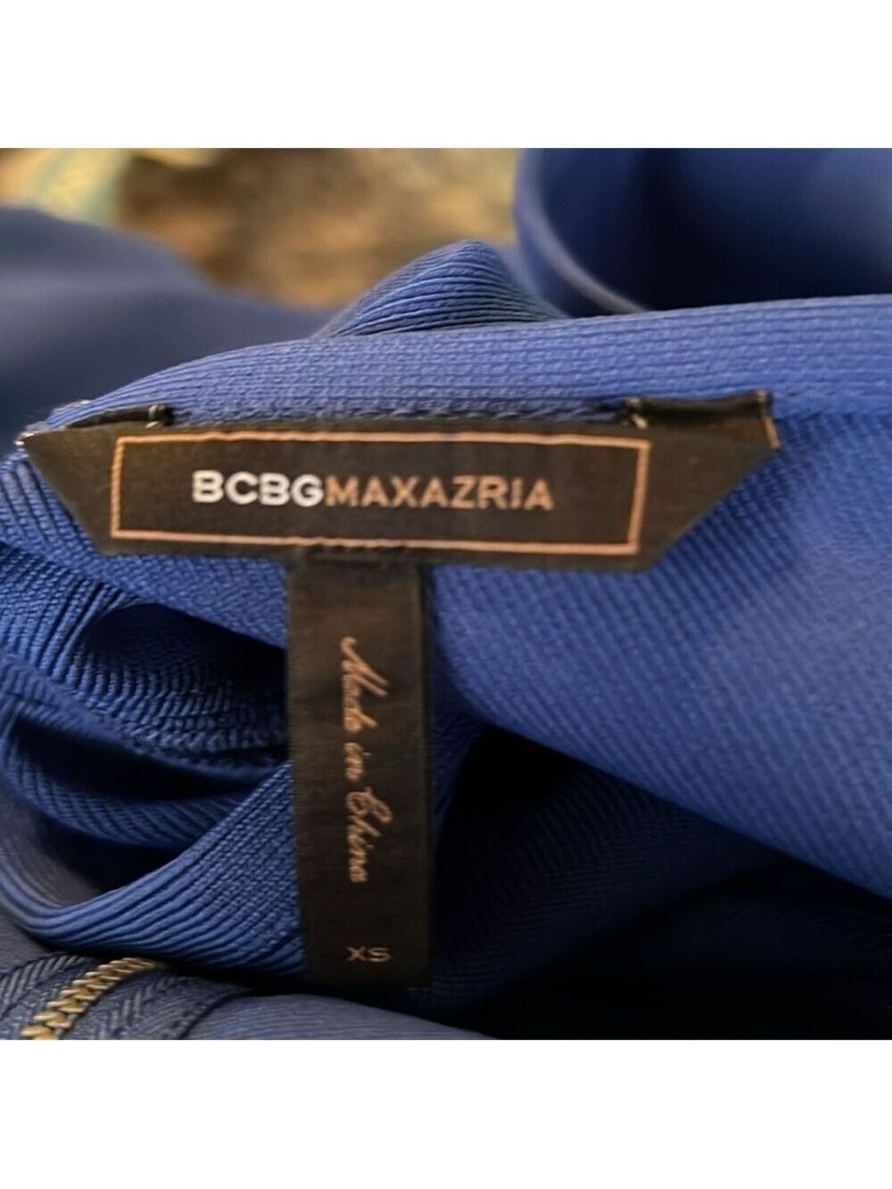 BCBG MAXAZRIA Dress, SZ XS, PTP 14”, L 37”, Body hugging shape, beautiful Blue - Picture 3 of 12